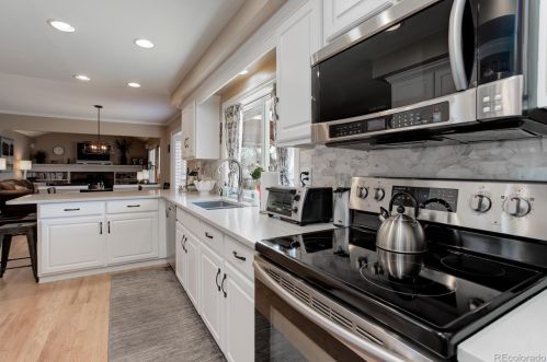 8404 Otero Cir, Englewood, CO 80112-3313