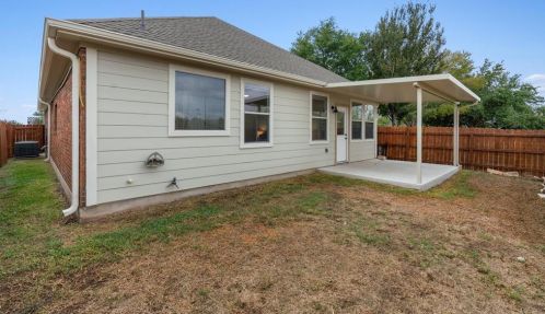 11920 Pecan Gate Way, Webberville TX 78653-3975 exterior