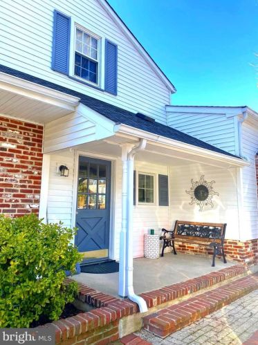 482 Landing St, Lumberton Township, NJ 08048-1136