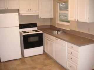 18535 Yamhill St, Portland OR  97233-5546 exterior