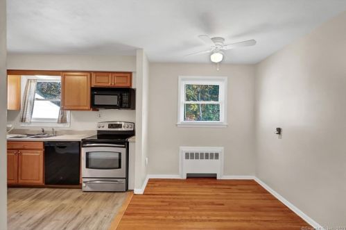 70 Griffin Rd, Wapping CT  06074-1212 exterior