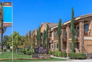 11511 Magnolia Ave, Riverside CA  92505-4836 exterior