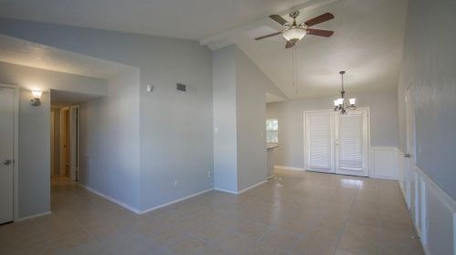 302 Willoughby Dr, Richmond TX  77469-5844 exterior