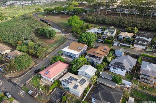 1945 Kapalama Ave, Honolulu HI  96817-1840 exterior