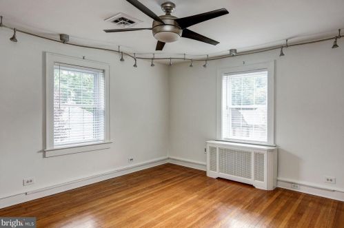 104 Treaty Elm Ln, Tavistock NJ 08033-3413 exterior