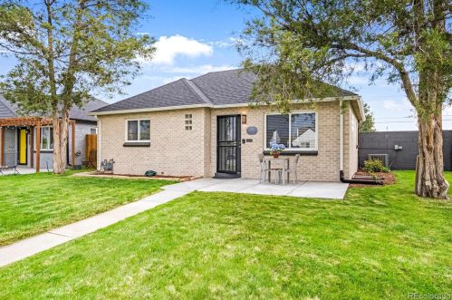 2800 Poplar St, Denver CO  80207-2945 exterior