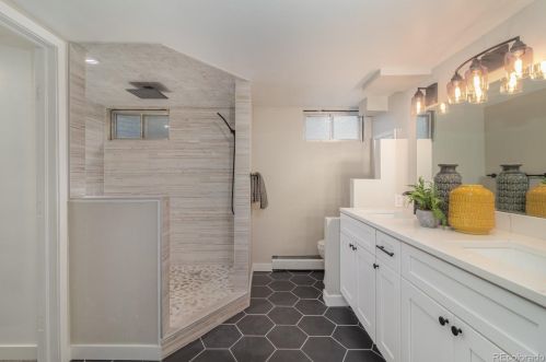 4616 Pearl St, Englewood CO  80113-5835 exterior