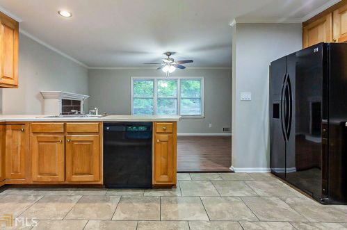 192 Greenbriar Ct, Conyers GA  30094-4214 exterior