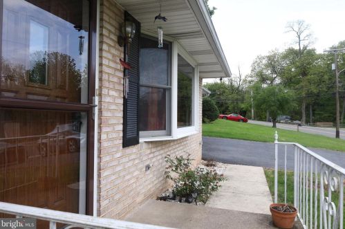 7199 Chambers Hill Rd, Harrisburg, PA 17111-5110