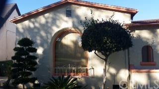 1933 82nd St, Los Angeles, CA 90047-2645