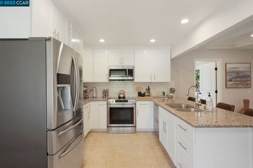 5178 Sutherland Dr, Concord CA  94521-3146 exterior