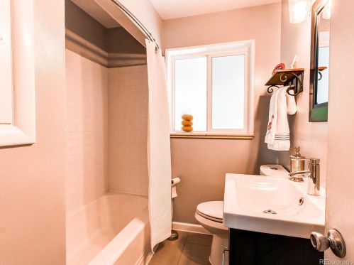 4500 Huron St, Englewood CO 80110-5636 exterior