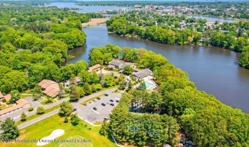 23 Manchester Ct, Tinton Falls NJ 07701-5490 exterior