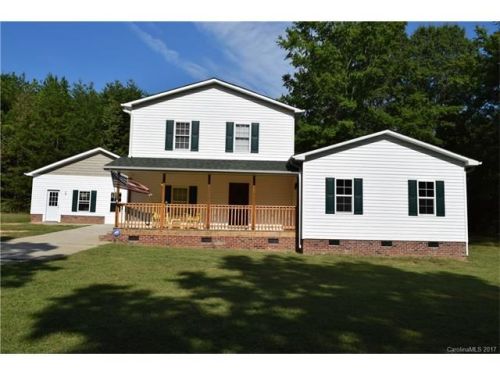 1260 Woodland Heights Rd, York, SC 29745-9194