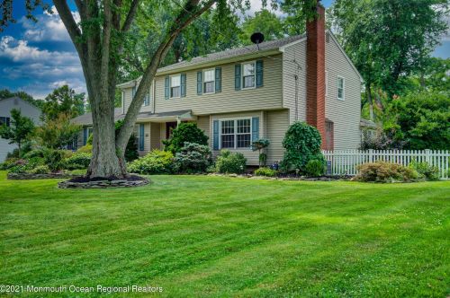 36 Cambridge Rd, East Freehold, NJ 07728-3167