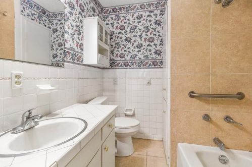 505 Bond St, Whitewright TX 75491-2210 exterior