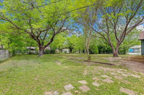 5200 Buchanan St, Fort Worth TX  76114-1205 exterior