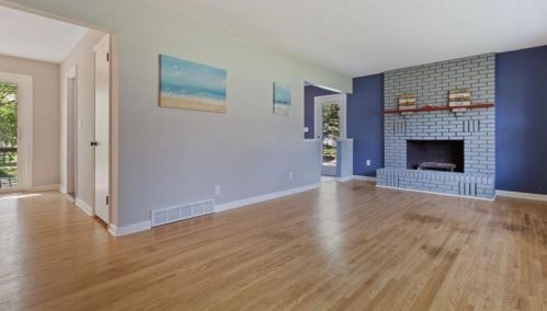 3759 Howard Ave, Saint Paul MN  55110-4726 exterior