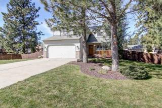 8205 Sommerset Dr, Spokane WA  99217-9568 exterior
