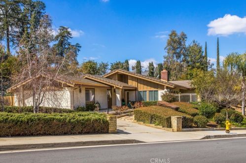 1504 Serpentine Dr, Redlands, CA 92373-6520