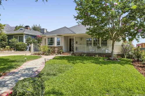 1038 Grinnell Dr, Burbank, CA 91501-1220