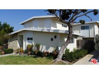 18006 Manhattan Pl, Torrance, CA 90504-4425
