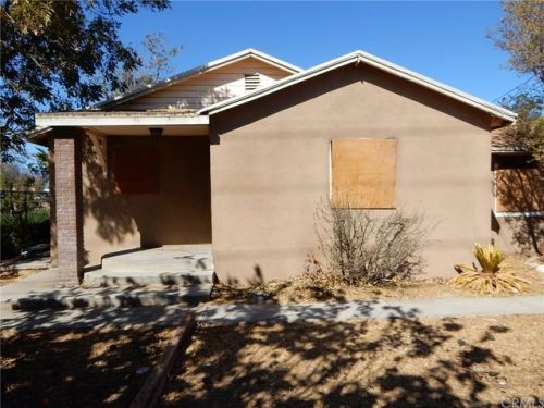 17924 Santa Ana Ave, Bloomington, CA 92316-3037