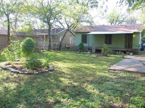 4909 Duval St, Austin TX  78751-2536 exterior