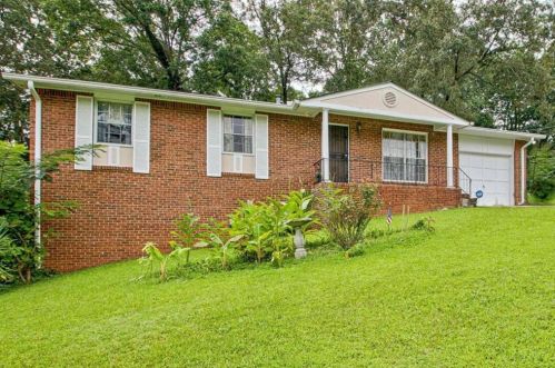 2203 Fairway Cir, Atlanta GA  30331-7103 exterior
