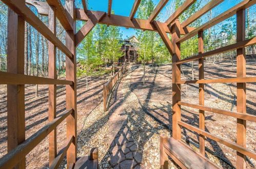 221 Spearfish Dr, Holly Springs, GA 30114-4285