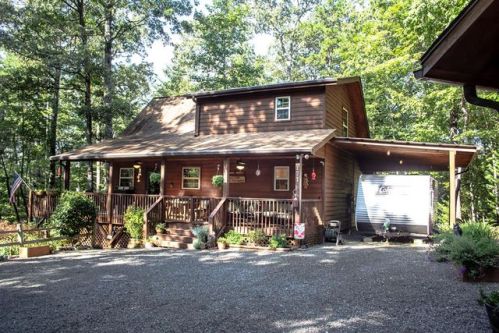 171 Vista Hills Rd, Unaka, NC 28906-7740