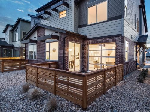 10117 Morrison Rd, Denver, CO 80227-2702