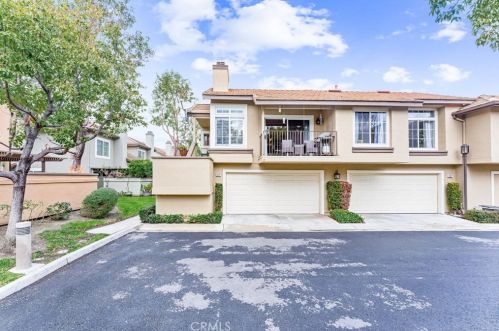 537 Hollydale Ln, Anaheim CA  92808-1931 exterior