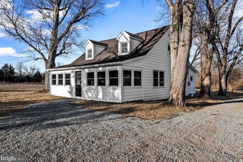 5155 River Rd, Aylett, VA 23009-2703