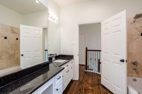 903 Carriage Hl Blvd, Conroe TX  77384-3618 exterior