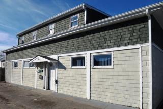 10 Central St, Warren, RI 02885-2635