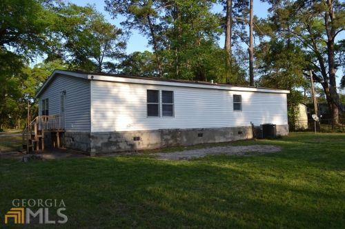 705 Richland Ave, Rincon, GA 31326-9019