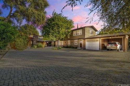 4820 Haskell Ave, Van Nuys, CA 91436-1627