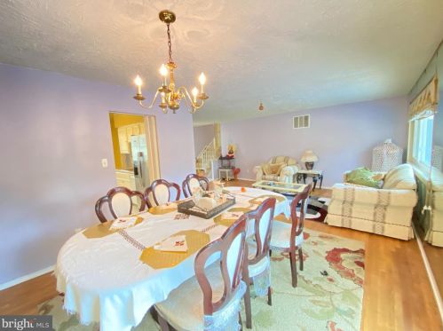 9504 Lawnsberry Ter, Silver Spring MD 20901-4714 exterior