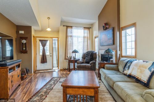 2210 Boulder Pt, Prior Lake, MN 55379-3633