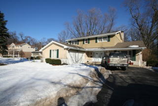 17931 La Haigh Rd, Homewood, IL 60430-1816