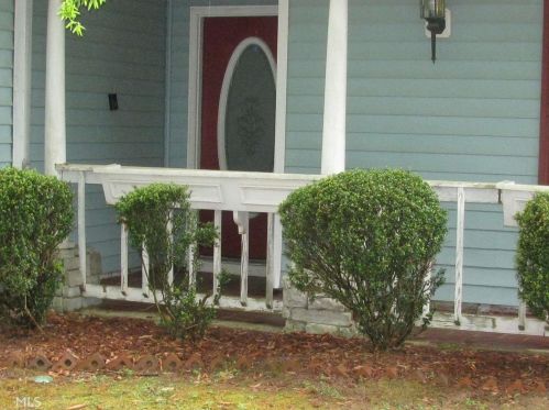 6169 Lauren Ln, Rex, GA 30273-1255