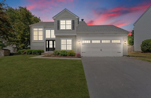 238 Faircroft Rd, Hanover Park, IL 60103-1362