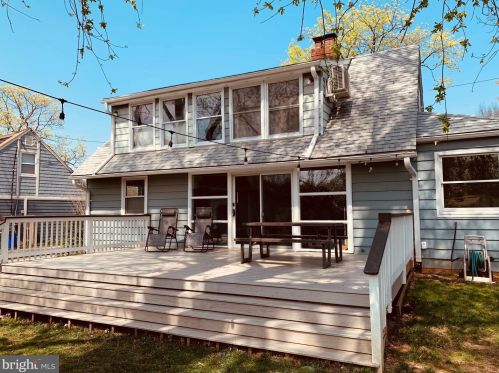 2233 Luzerne Ave, Silver Spring MD 20910-2135 exterior