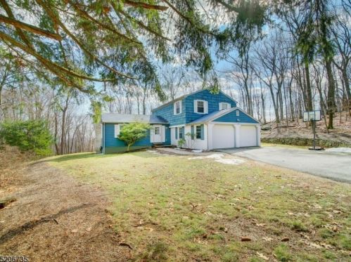 10 Long Ridge Rd, Dover NJ  07869-4564 exterior