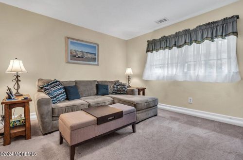 20 Pne Needle St, Wall Township NJ  07731-2647 exterior