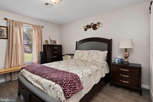 437 Mill Race Rd, Carlisle PA  17013-2533 exterior