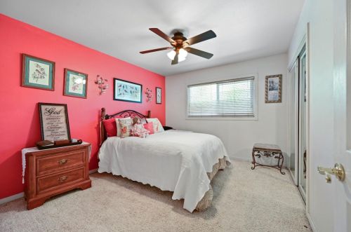 1432 Marshall St, Turlock CA 95380-4133 exterior