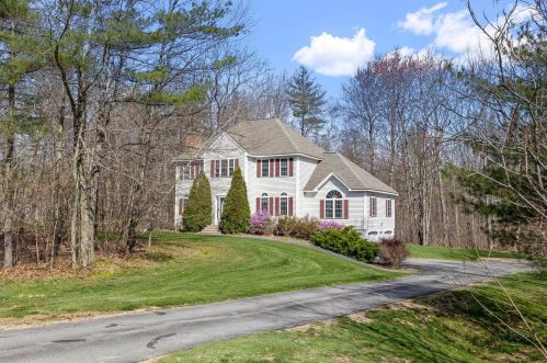 116 Fiddlehead Ln, Chester, NH 03036-4077