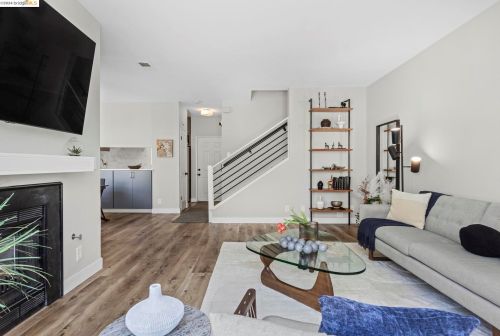 502 Commodore Dr, Richmond CA  94804-4583 exterior